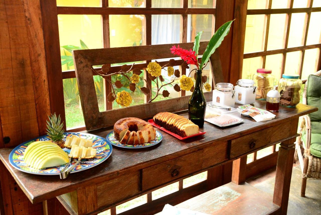 Vila Bonete Hostal Ilhabela