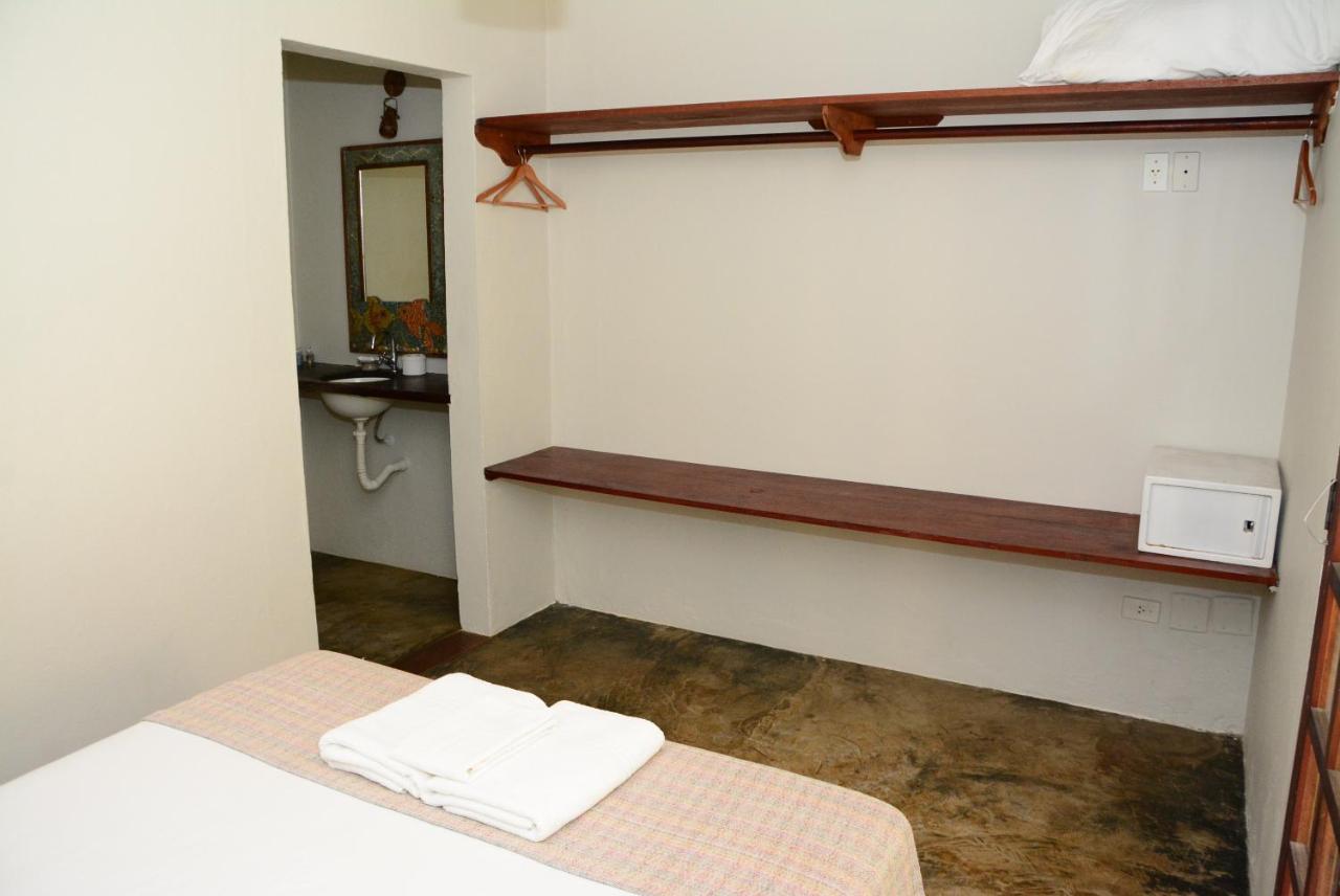 Vila Bonete Hostal Ilhabela